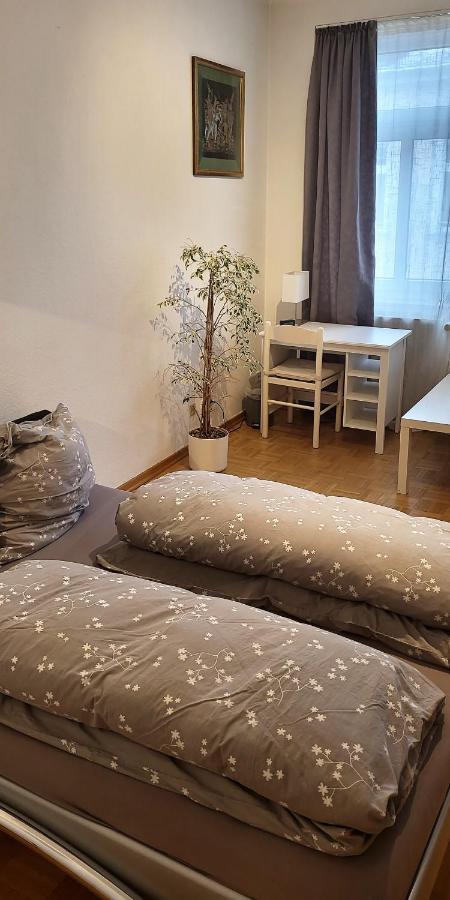 Von Privat, Grosses Zimmer Sehr Zentral In Bad Homburg Stadtmitte Bad Homburg vor der Höhe Exteriör bild